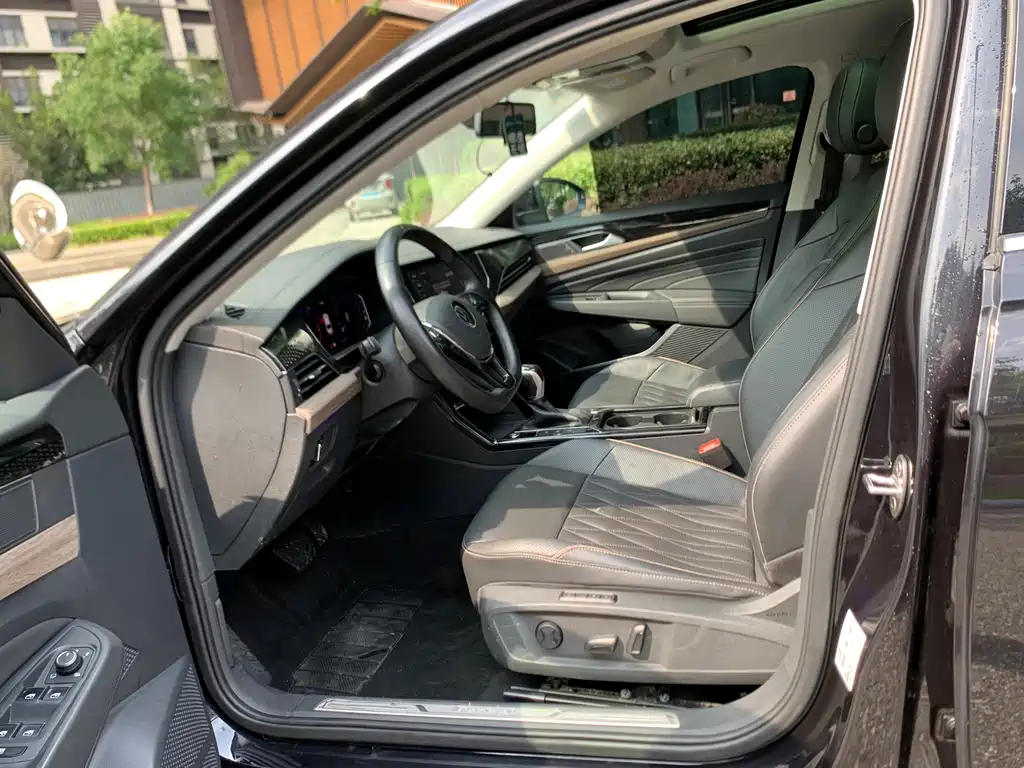 Volkswagen Passat — фото 9