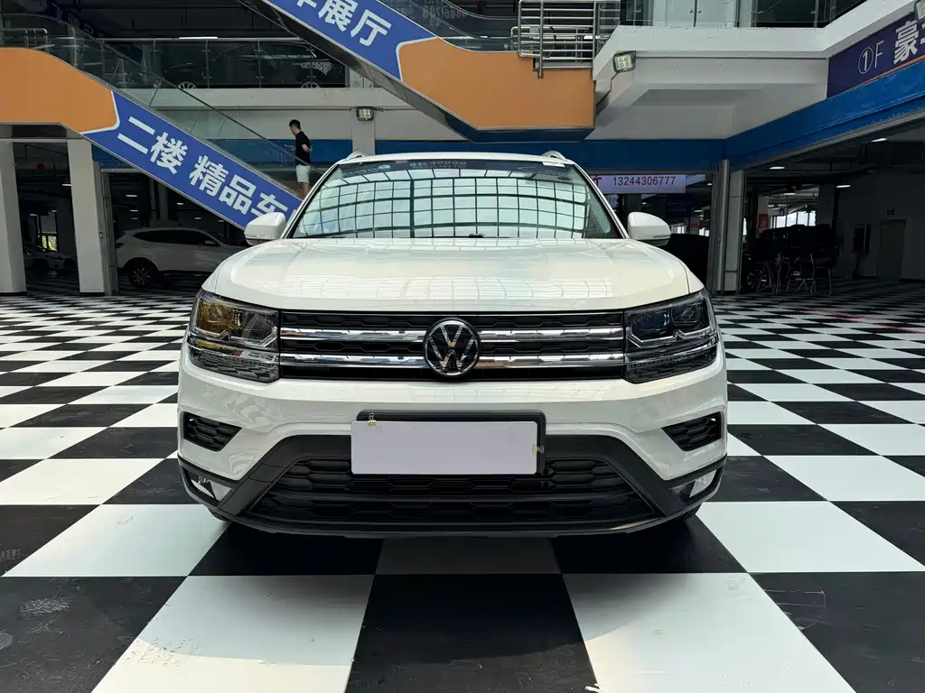 Volkswagen Tharu — фото 2