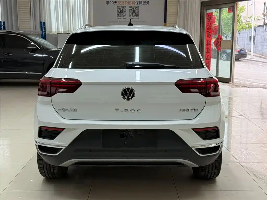 Volkswagen T-Roc — фото 5