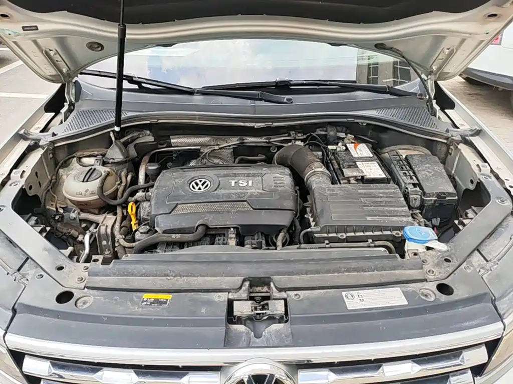 Volkswagen Tiguan L — фото 20