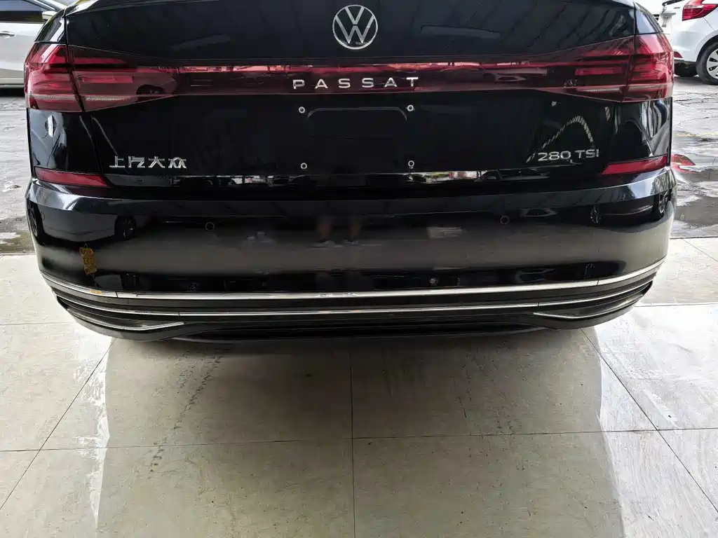 Volkswagen Passat — фото 5