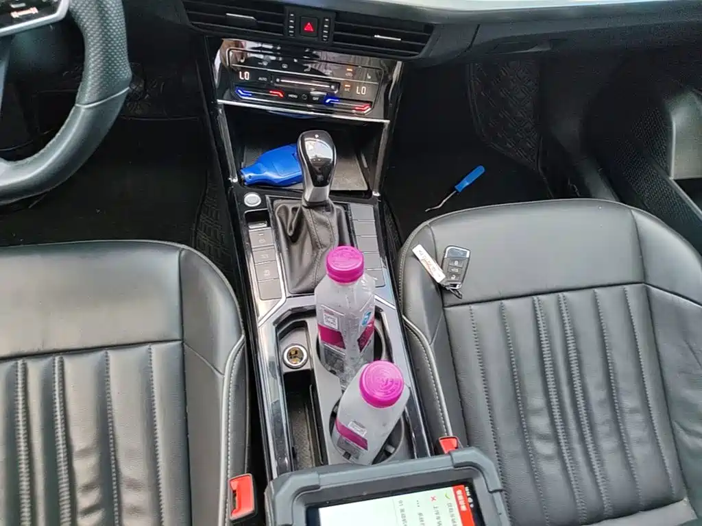 Volkswagen Passat — фото 14