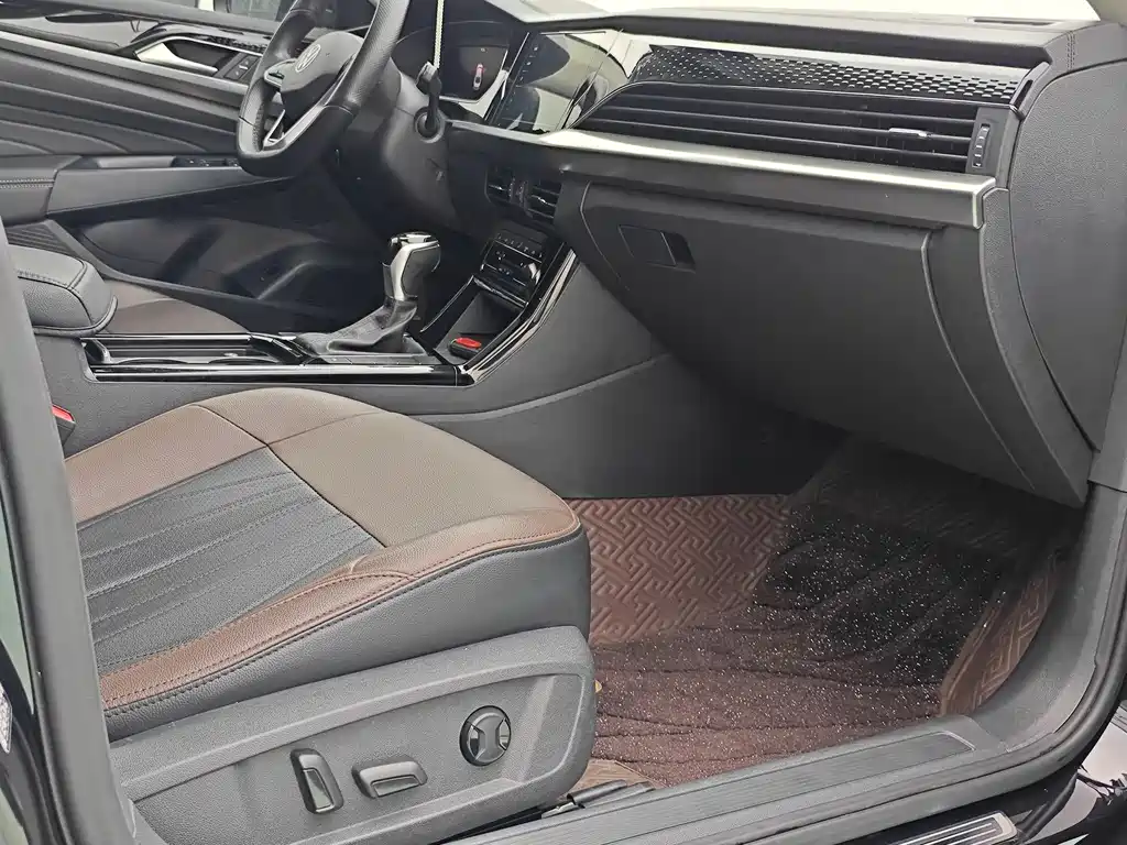 Volkswagen Passat — фото 7