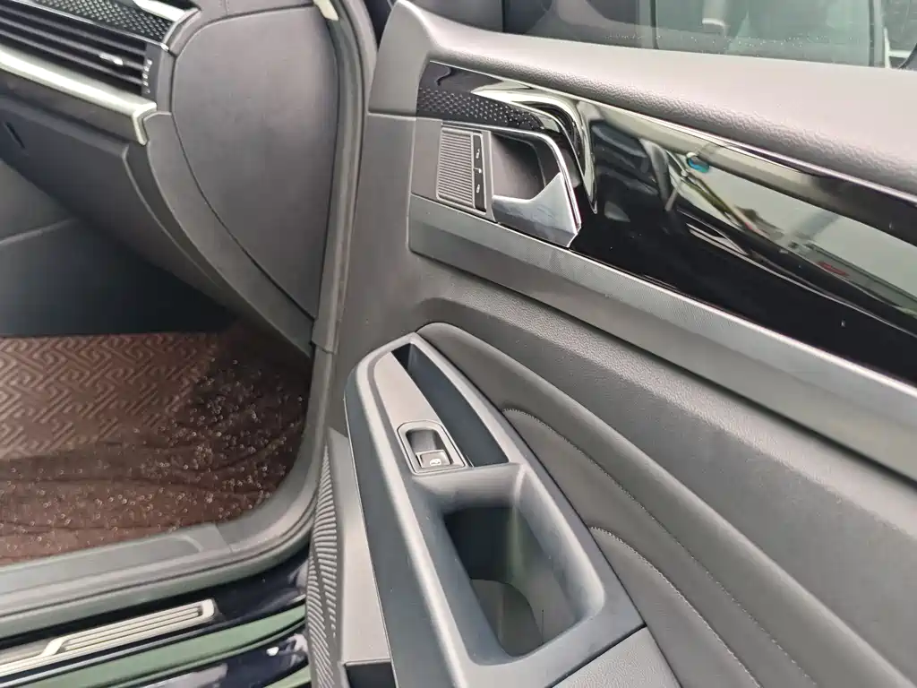 Volkswagen Passat — фото 8