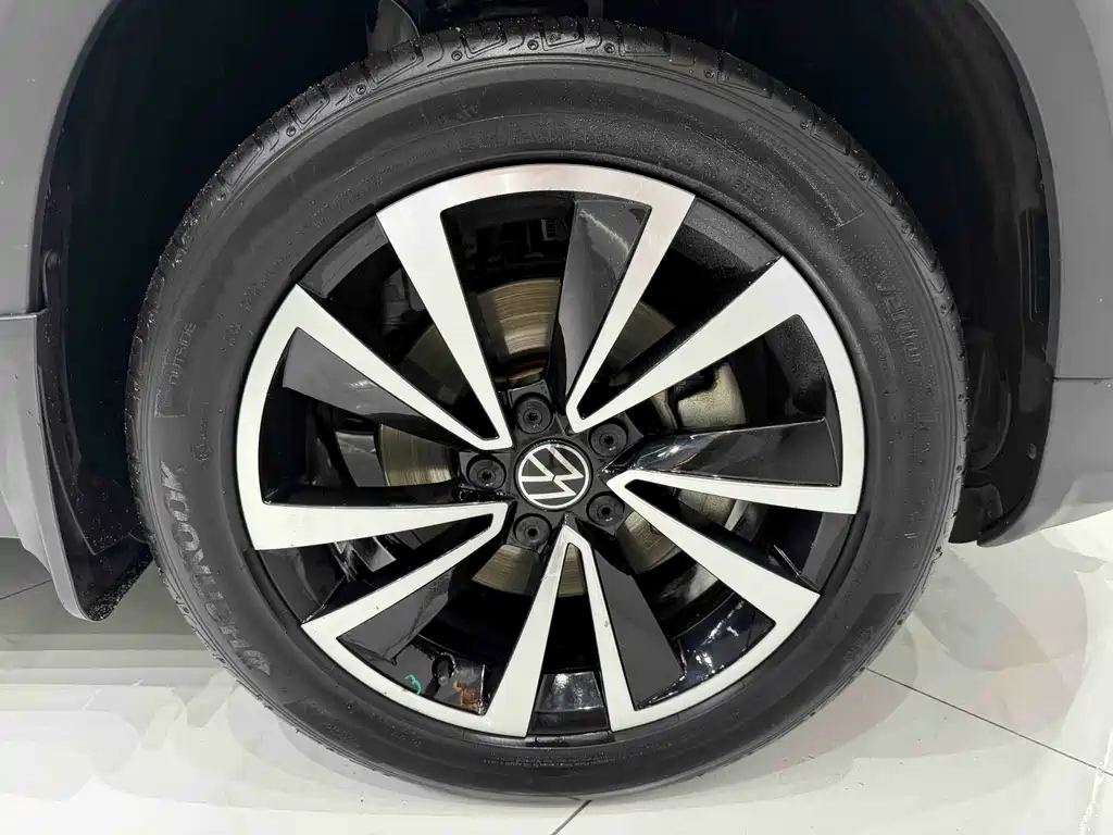 Volkswagen Tharu — фото 19