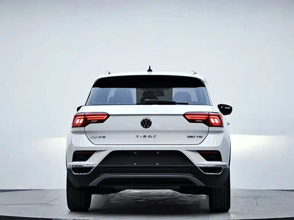 Volkswagen T-Roc — фото 7