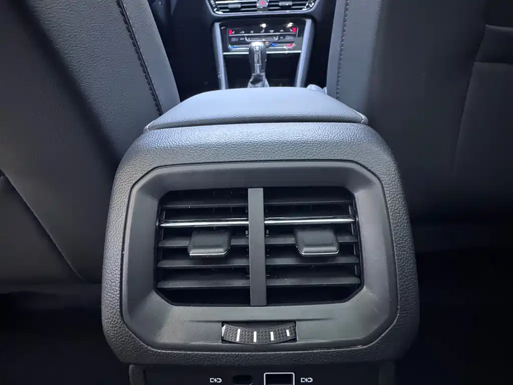 Volkswagen Tharu — фото 22