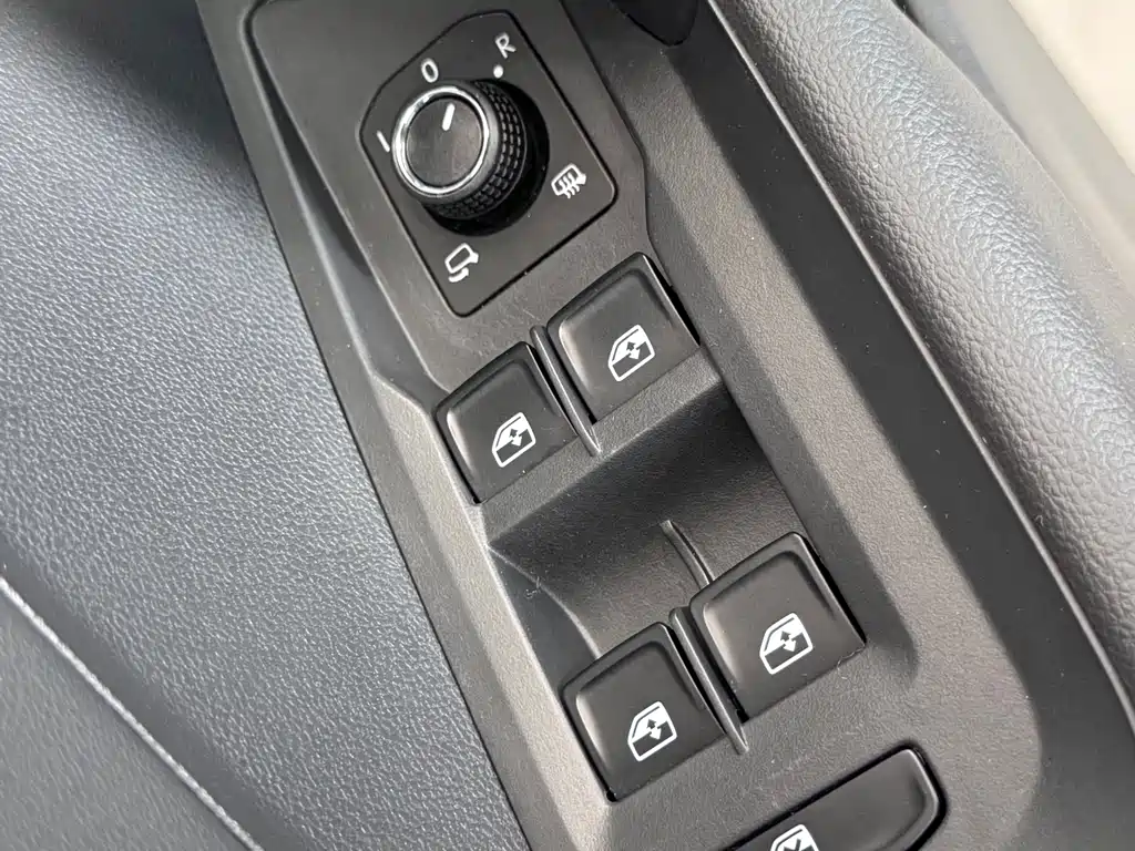 Volkswagen Tharu — фото 18