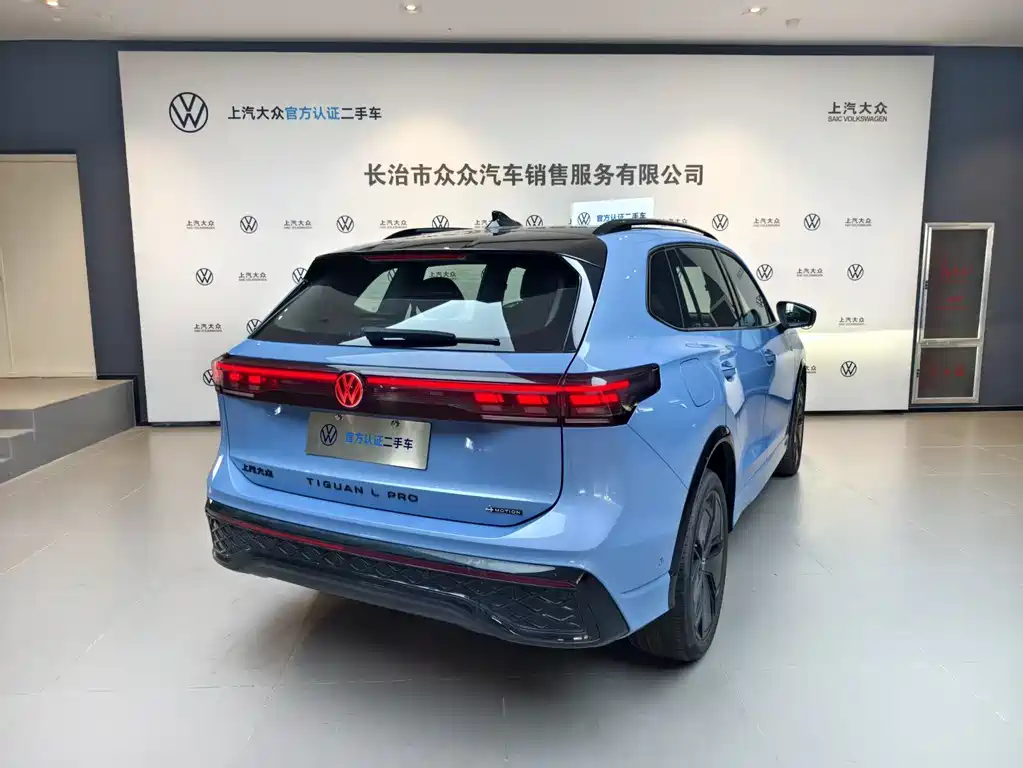 Volkswagen Tiguan L — фото 10