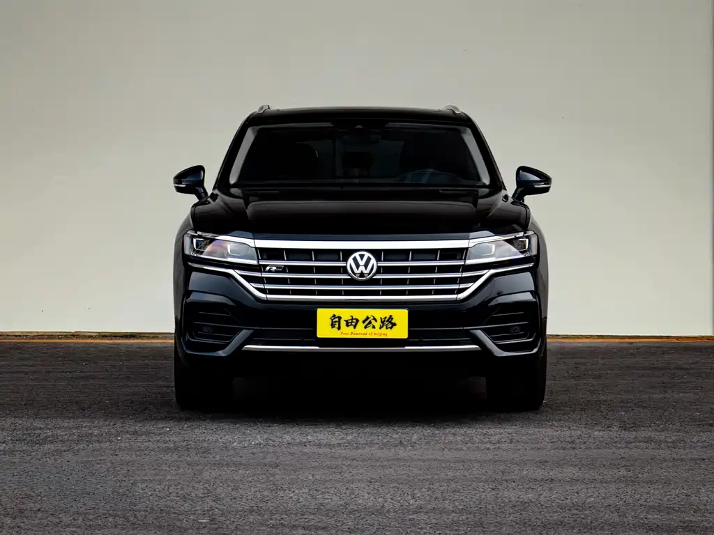 Volkswagen Touareg — фото 2