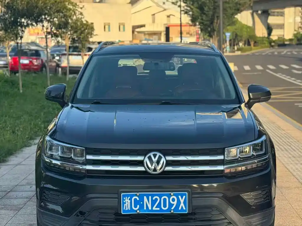 Volkswagen Tharu — фото 2