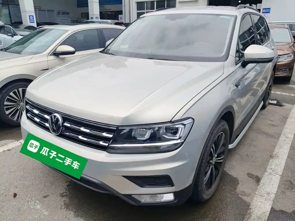 Volkswagen Tiguan L — фото 2