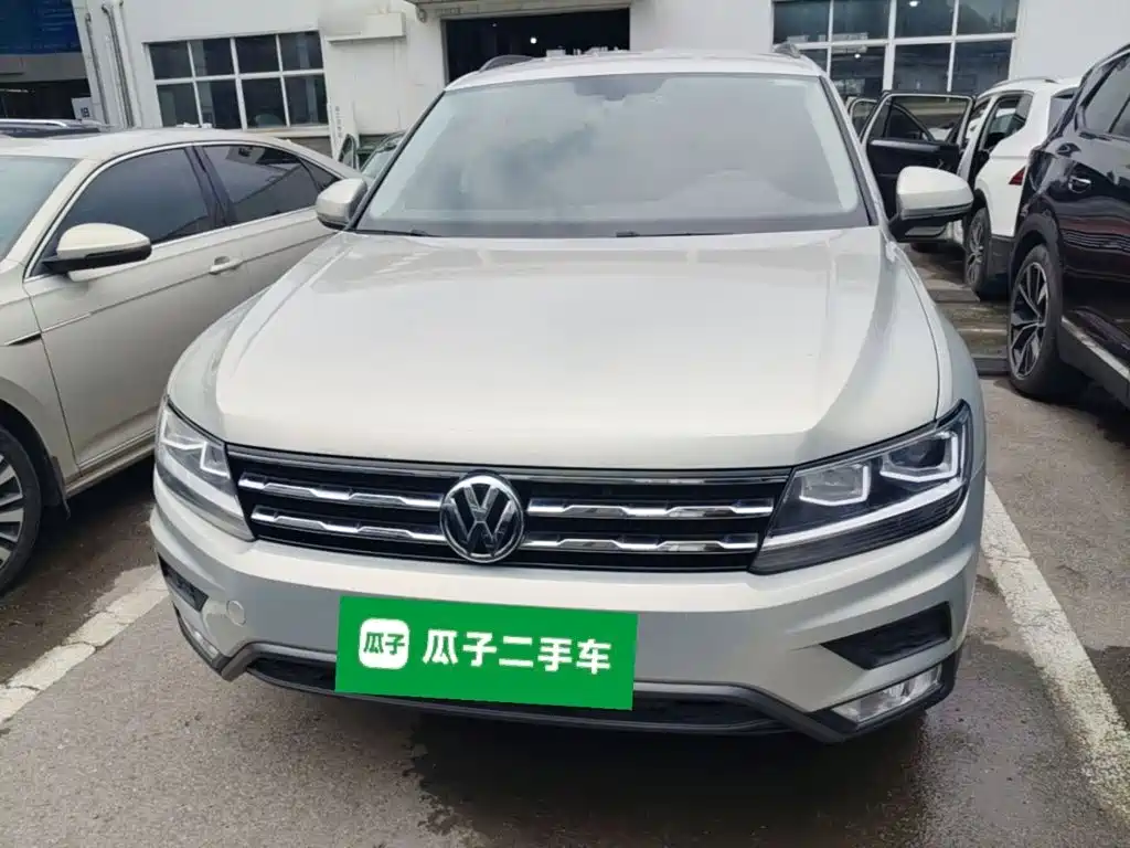 Volkswagen Tiguan L — фото 3
