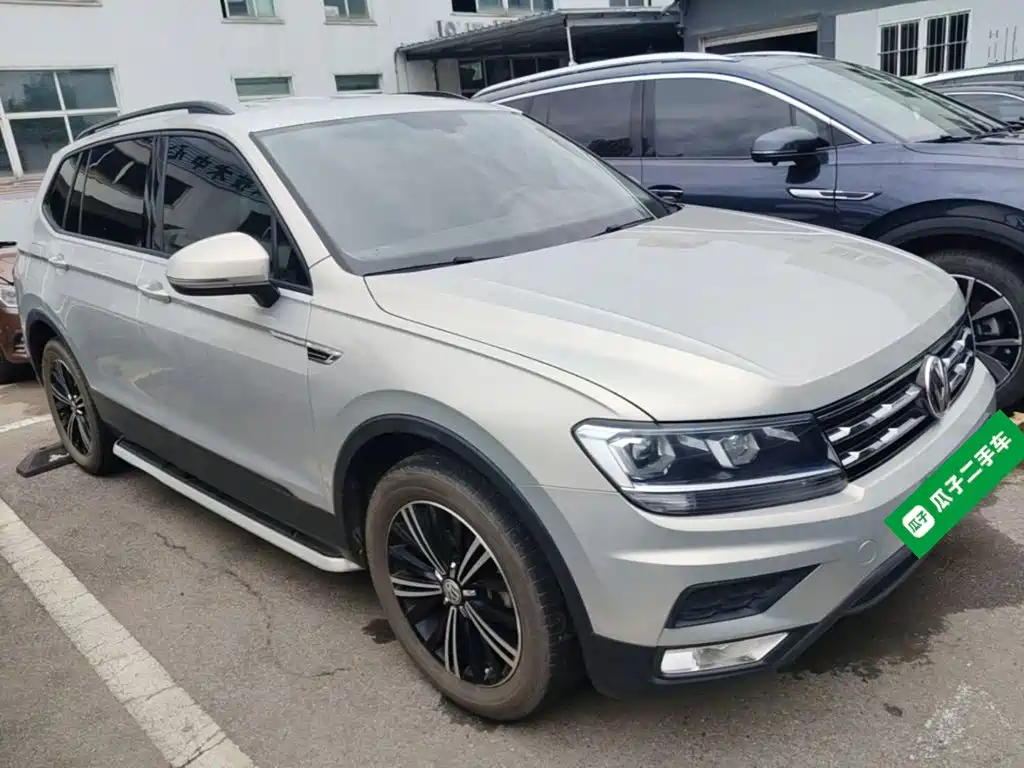 Volkswagen Tiguan L — фото 4
