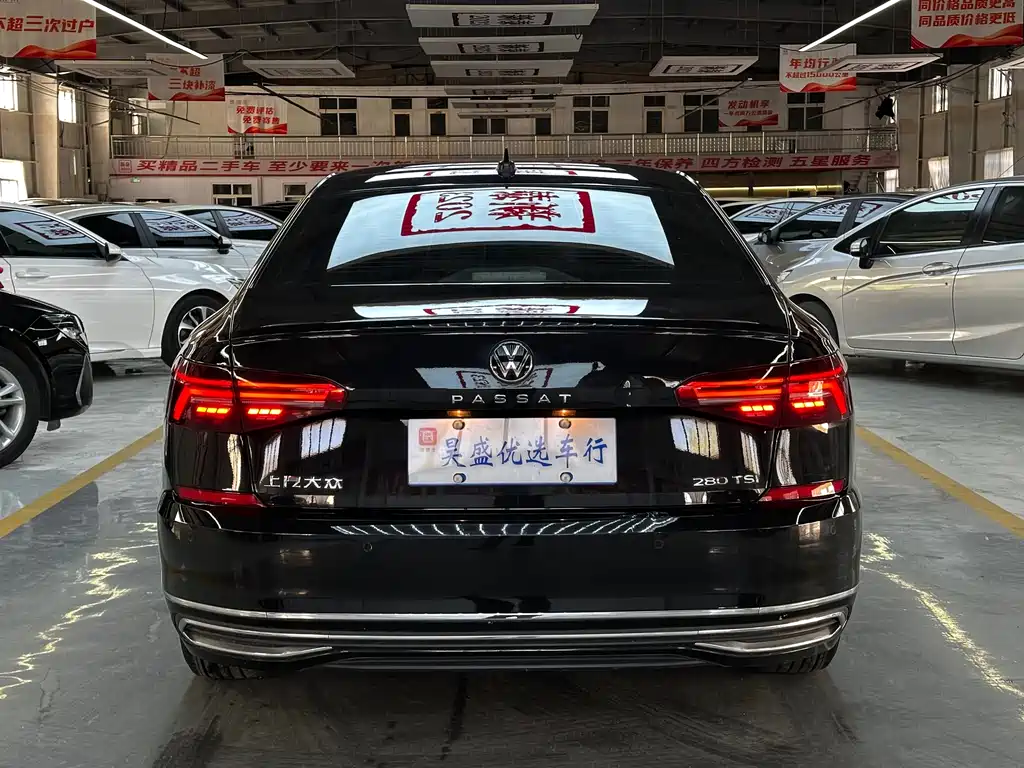 Volkswagen Passat — фото 6