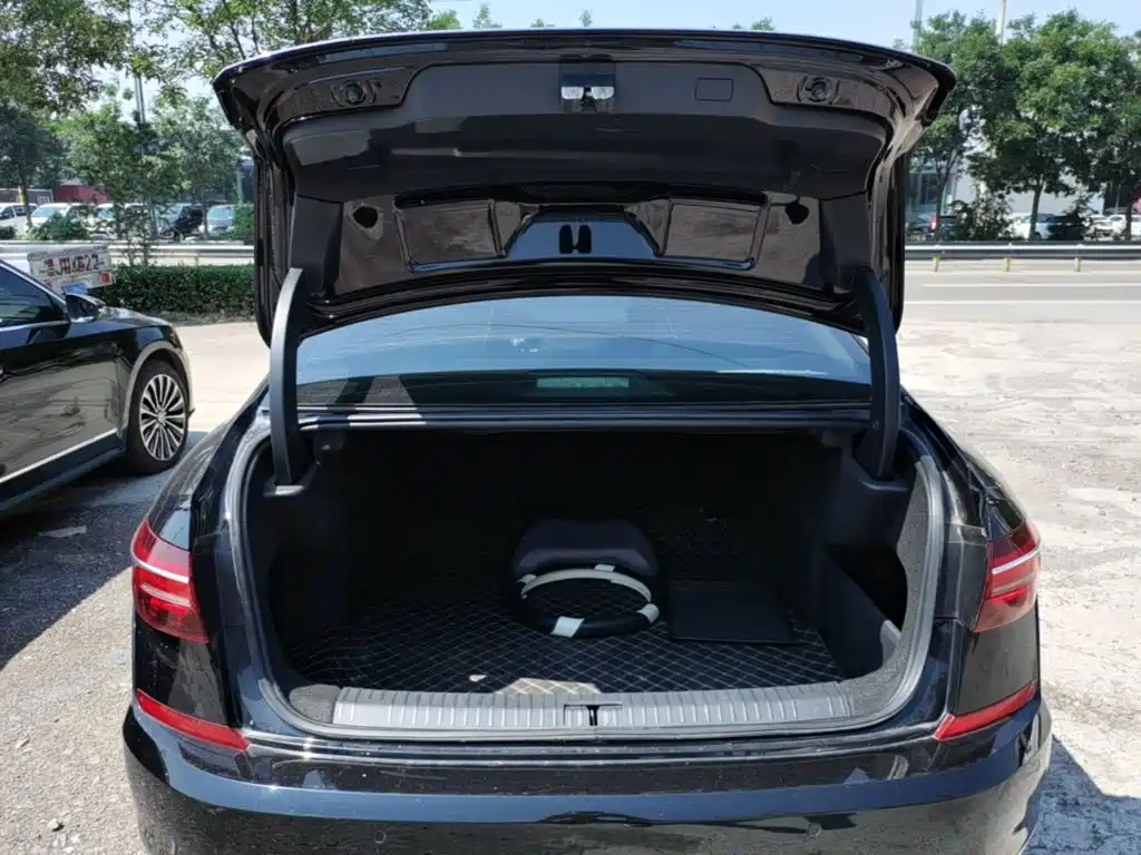 Volkswagen Passat — фото 19