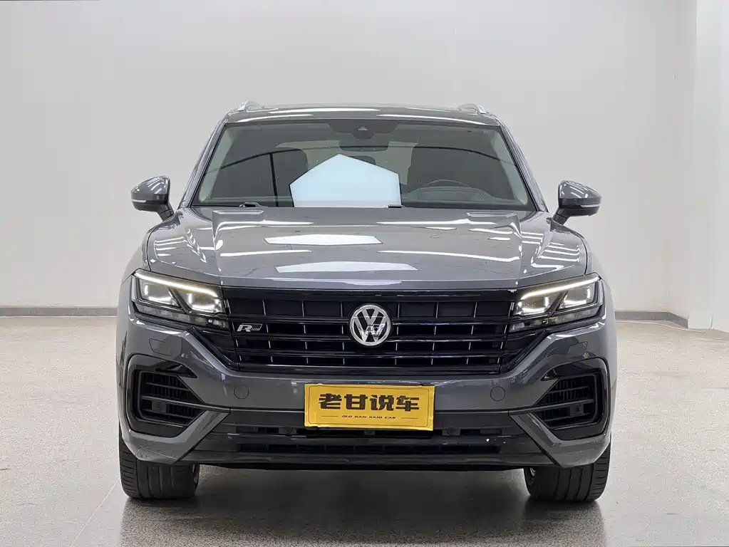 Volkswagen Touareg — фото 3