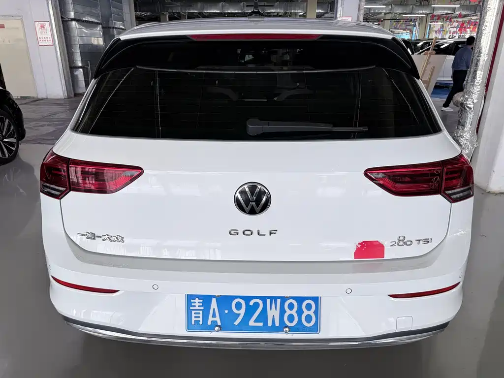 Volkswagen Golf — фото 18