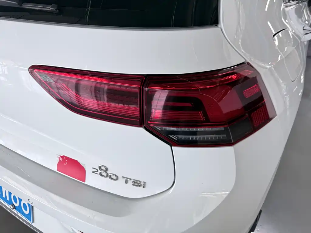 Volkswagen Golf — фото 20