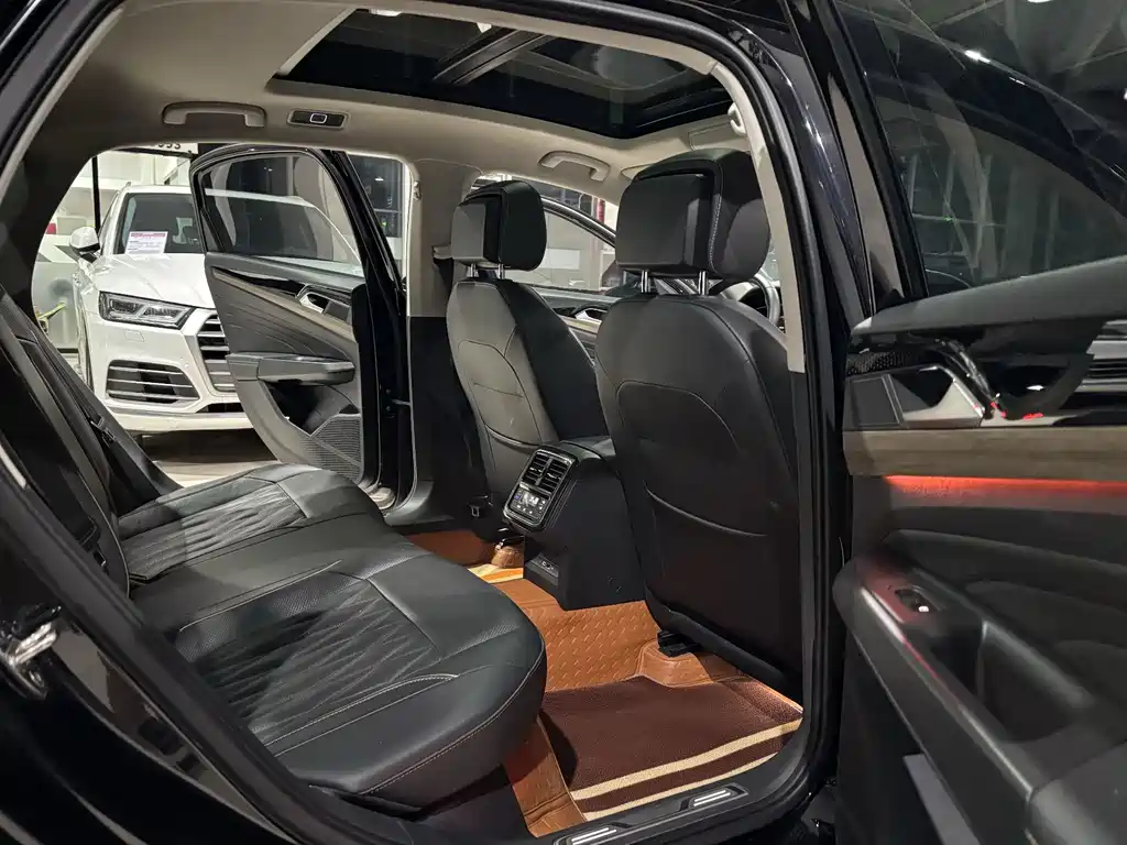 Volkswagen Passat — фото 9
