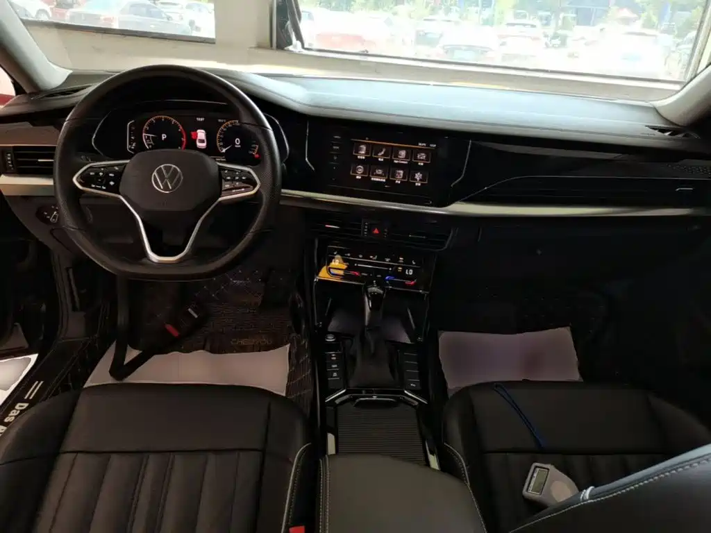 Volkswagen Passat — фото 10