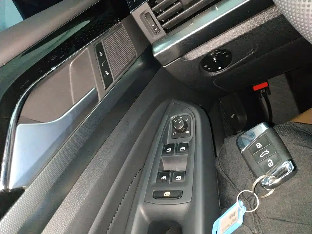 Volkswagen Passat — фото 9