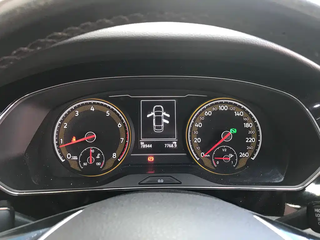 Volkswagen Passat — фото 11