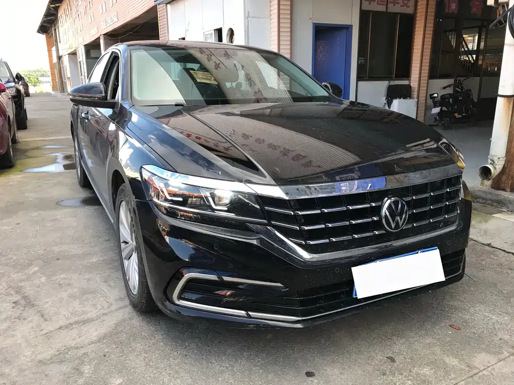 Volkswagen Passat — фото 3