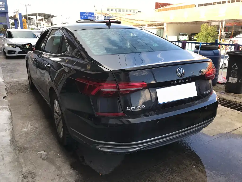 Volkswagen Passat — фото 4
