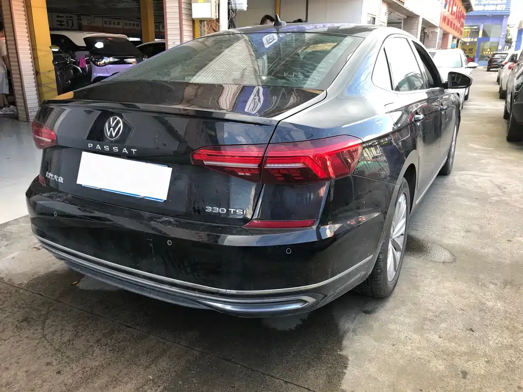Volkswagen Passat — фото 5
