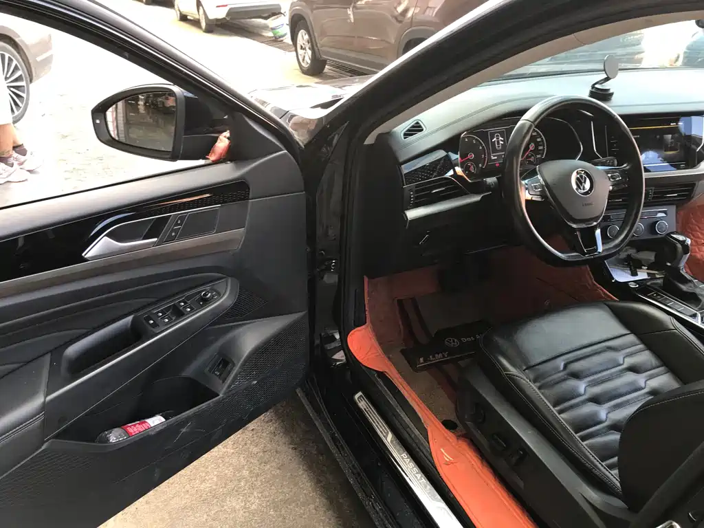 Volkswagen Passat — фото 6