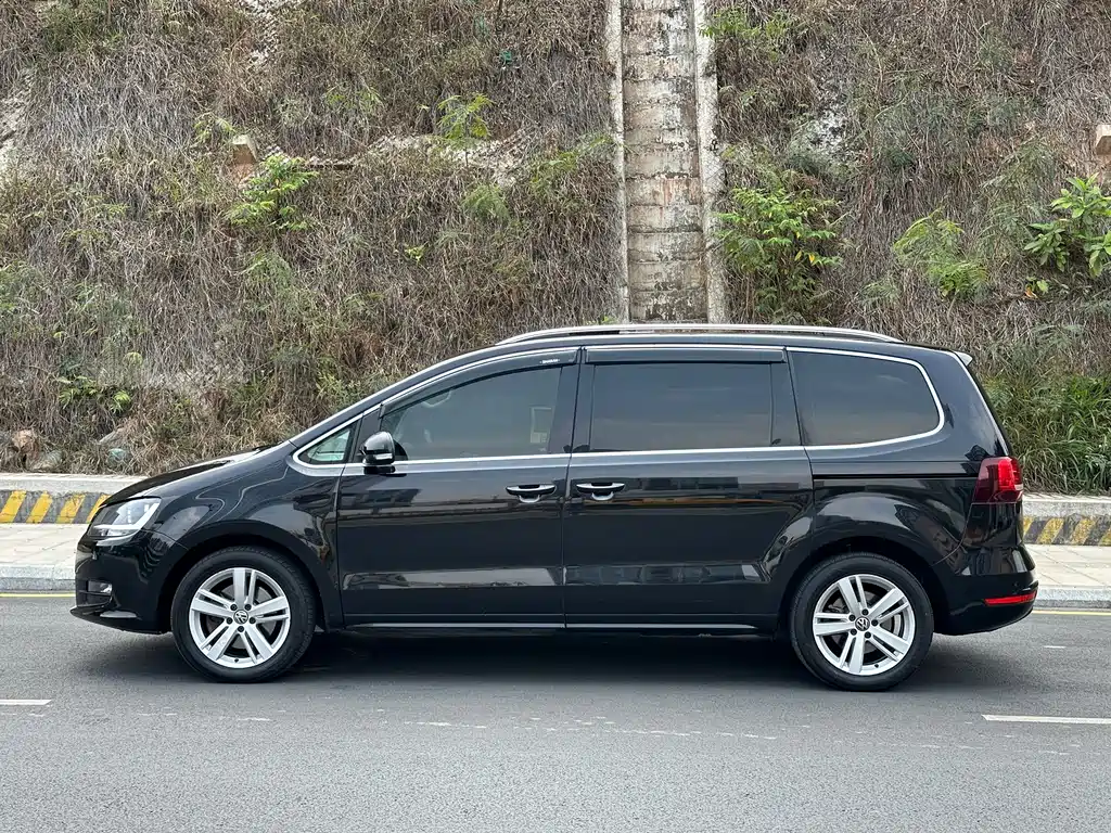 Volkswagen Sharan — фото 4