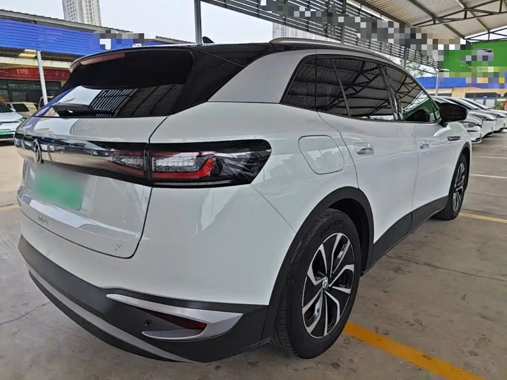 Volkswagen ID.4 X — фото 4