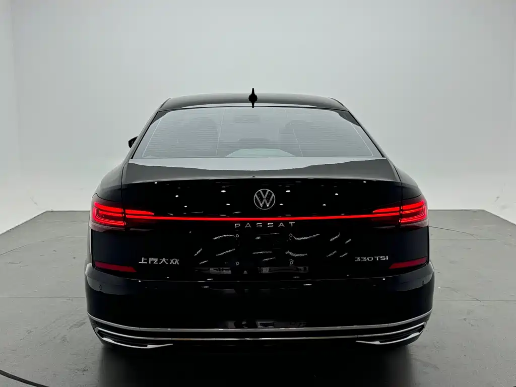 Volkswagen Passat — фото 4