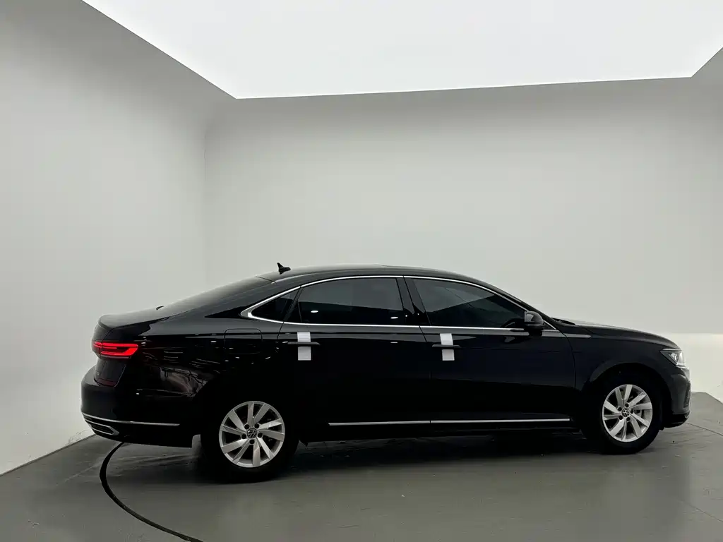 Volkswagen Passat — фото 7