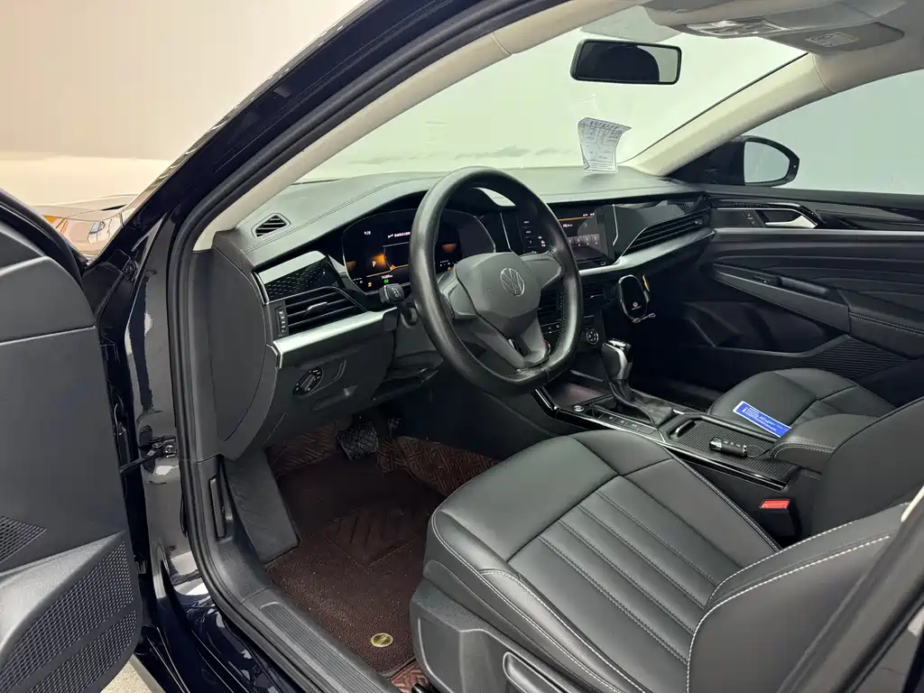 Volkswagen Passat — фото 8