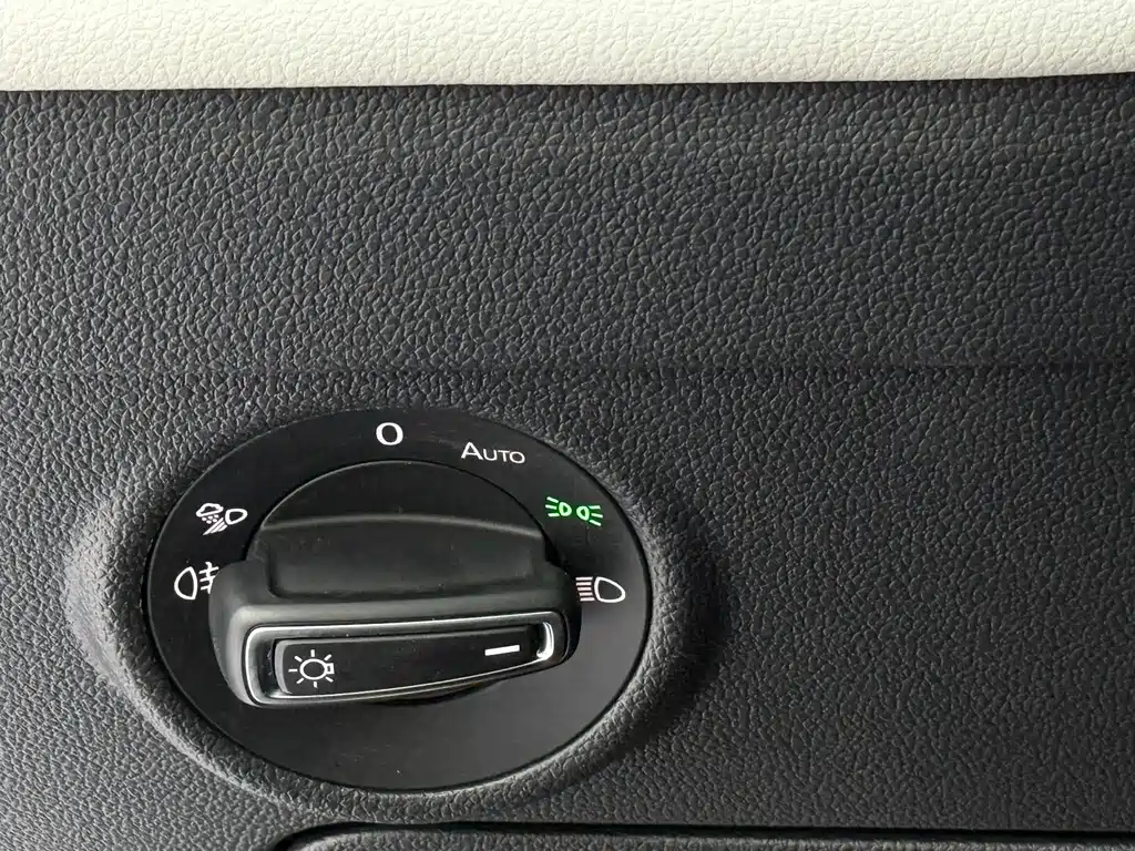 Volkswagen Tiguan L — фото 19