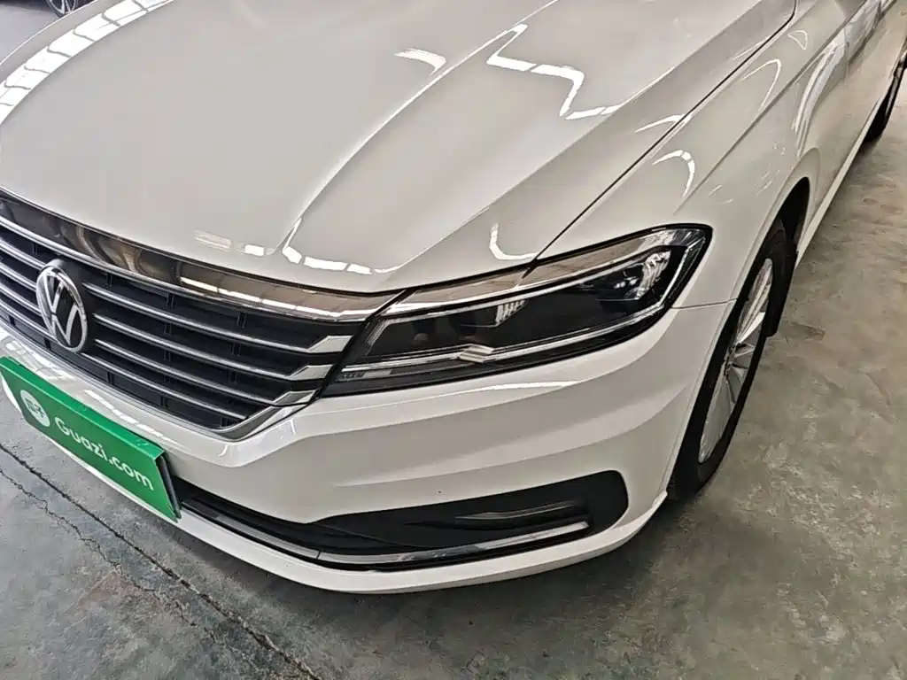 Volkswagen Lavida — фото 24