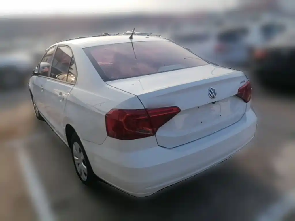 Volkswagen Jetta — фото 9