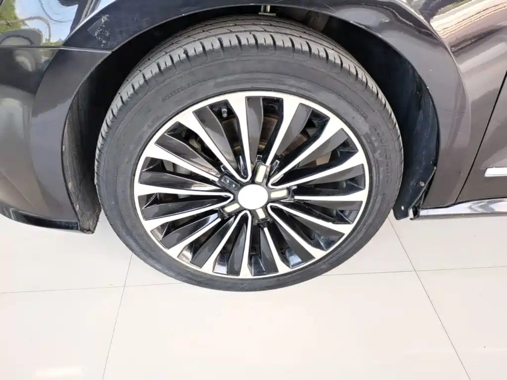 Volkswagen Passat — фото 23