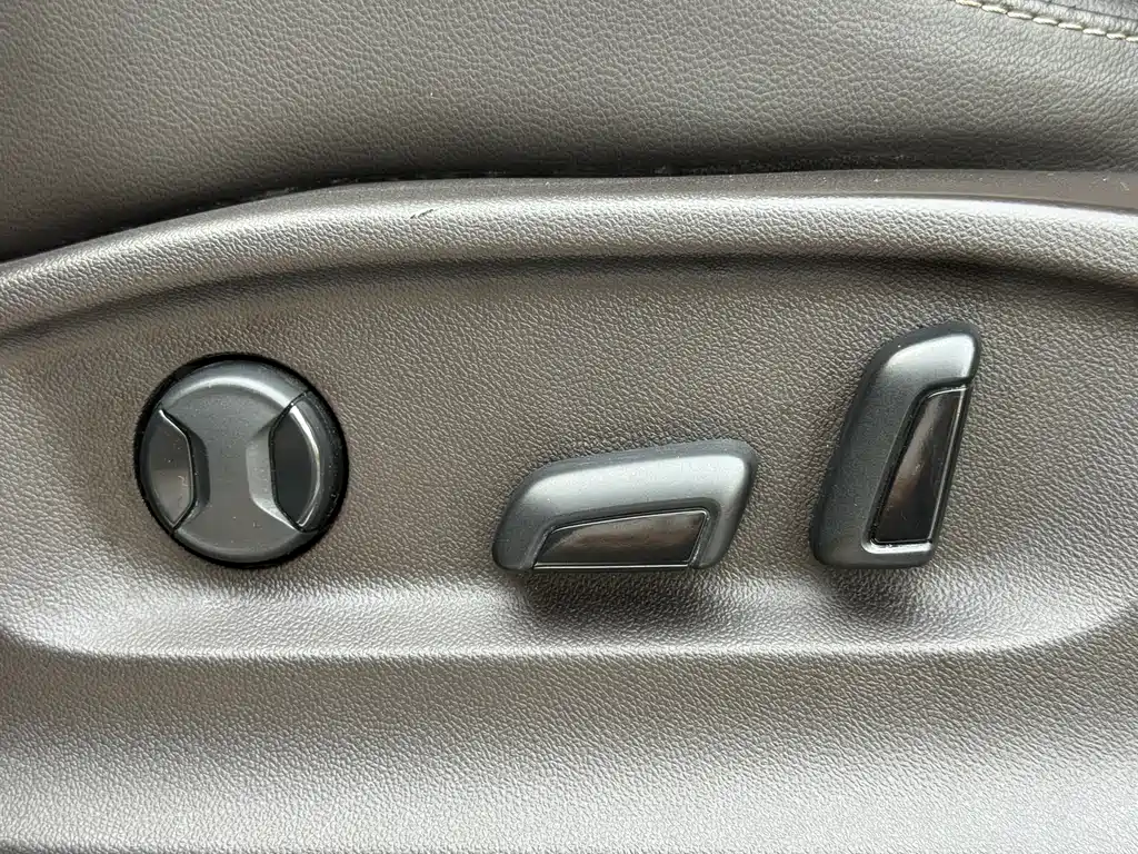 Volkswagen Tiguan L — фото 32