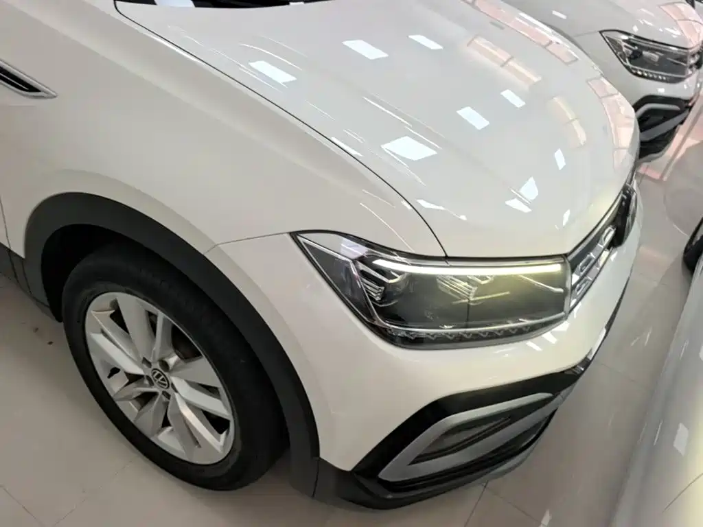 Volkswagen T-Cross — фото 4