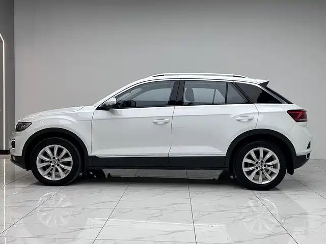 Volkswagen T-Roc — фото 2