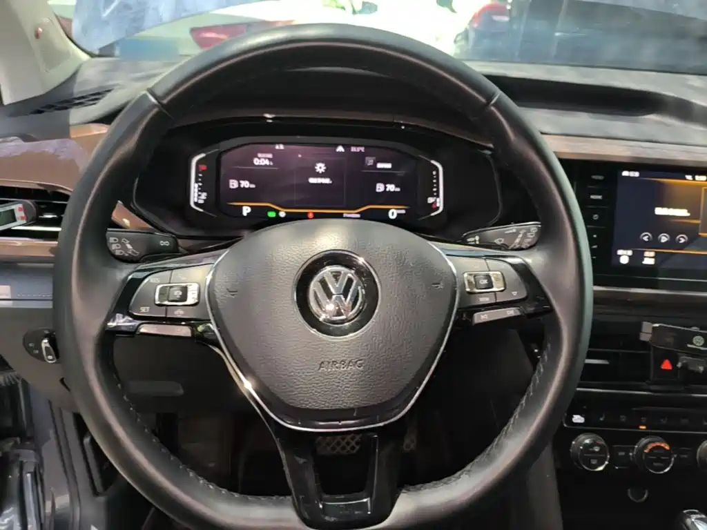 Volkswagen Tharu — фото 11