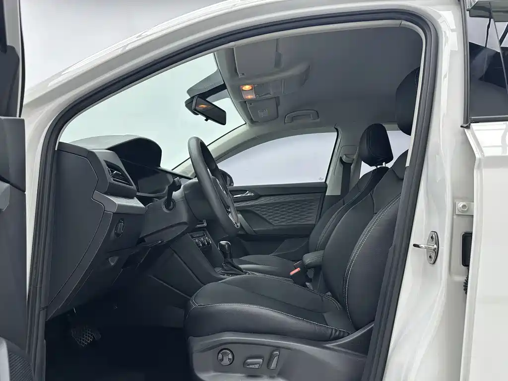 Volkswagen Tharu — фото 5