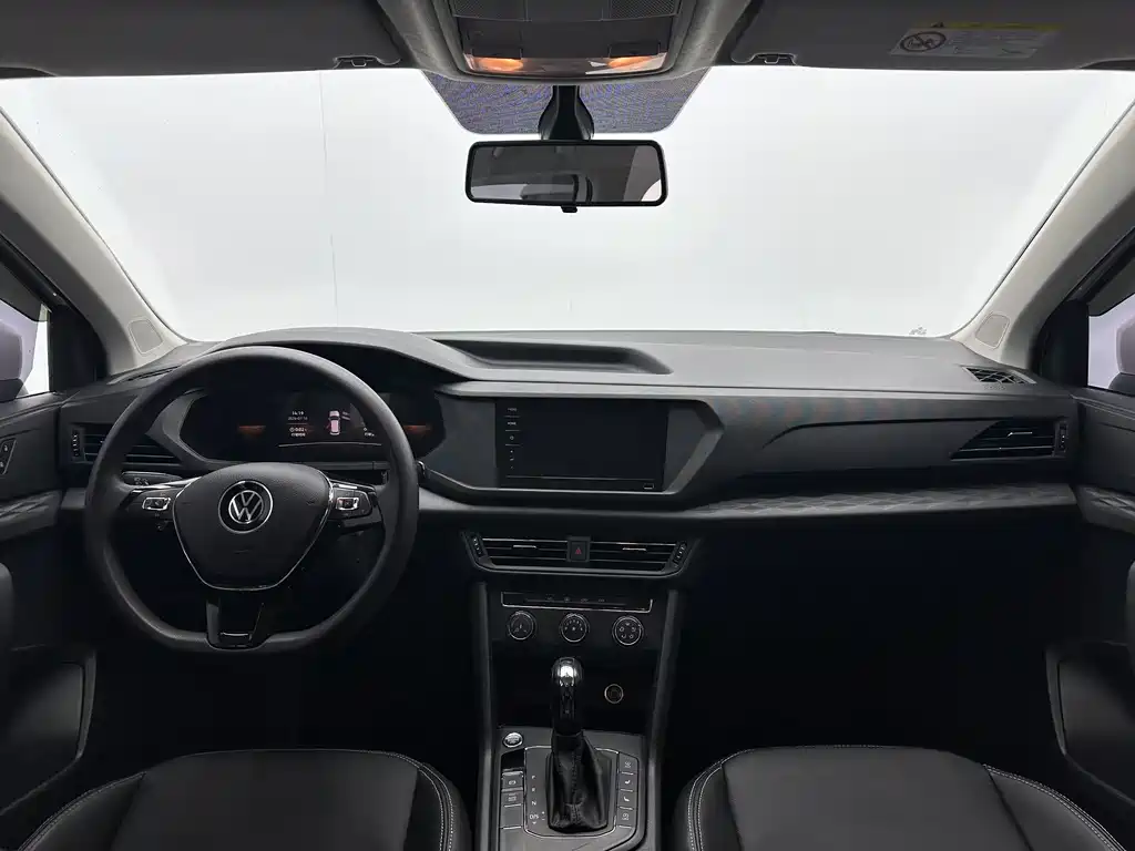 Volkswagen Tharu — фото 7