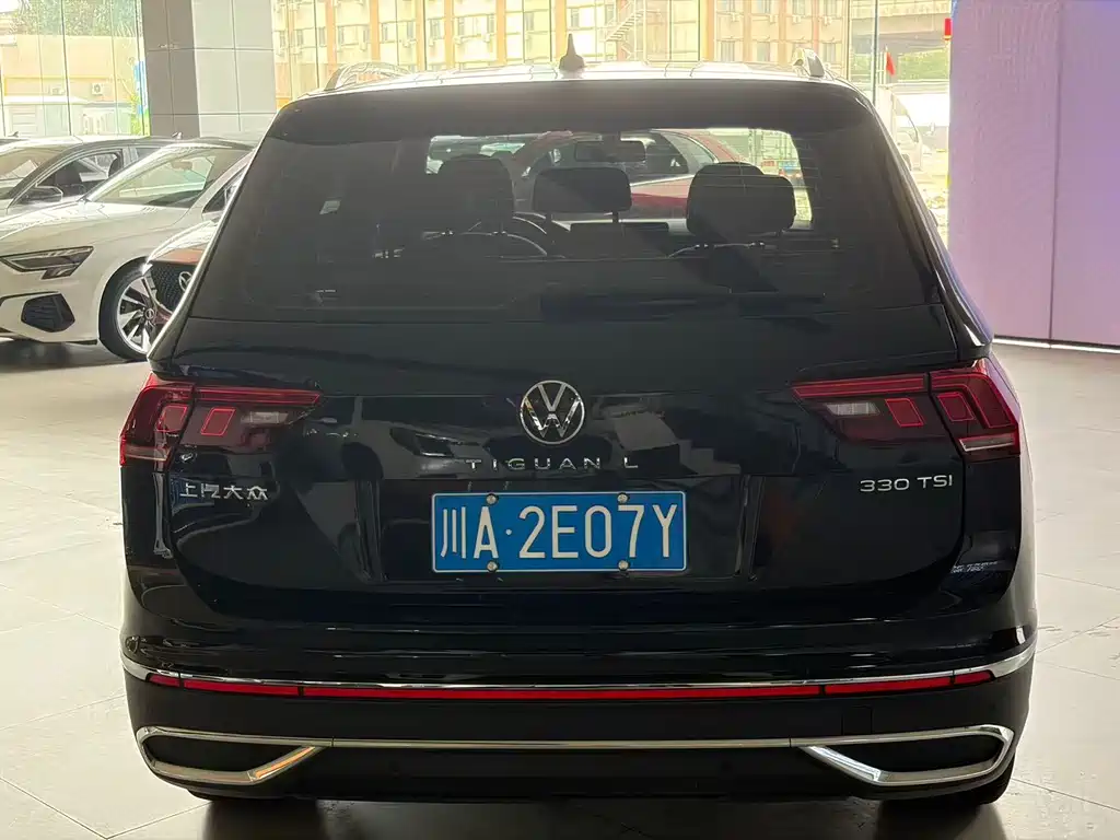 Volkswagen Tiguan L — фото 4