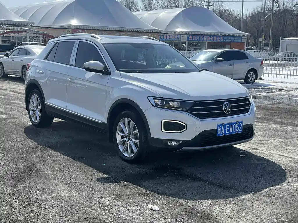 Volkswagen T-Roc — фото 3