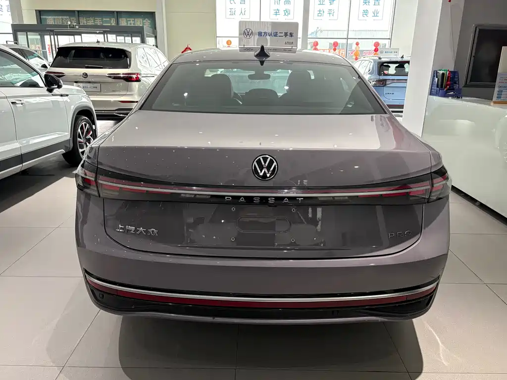 Volkswagen Passat — фото 5