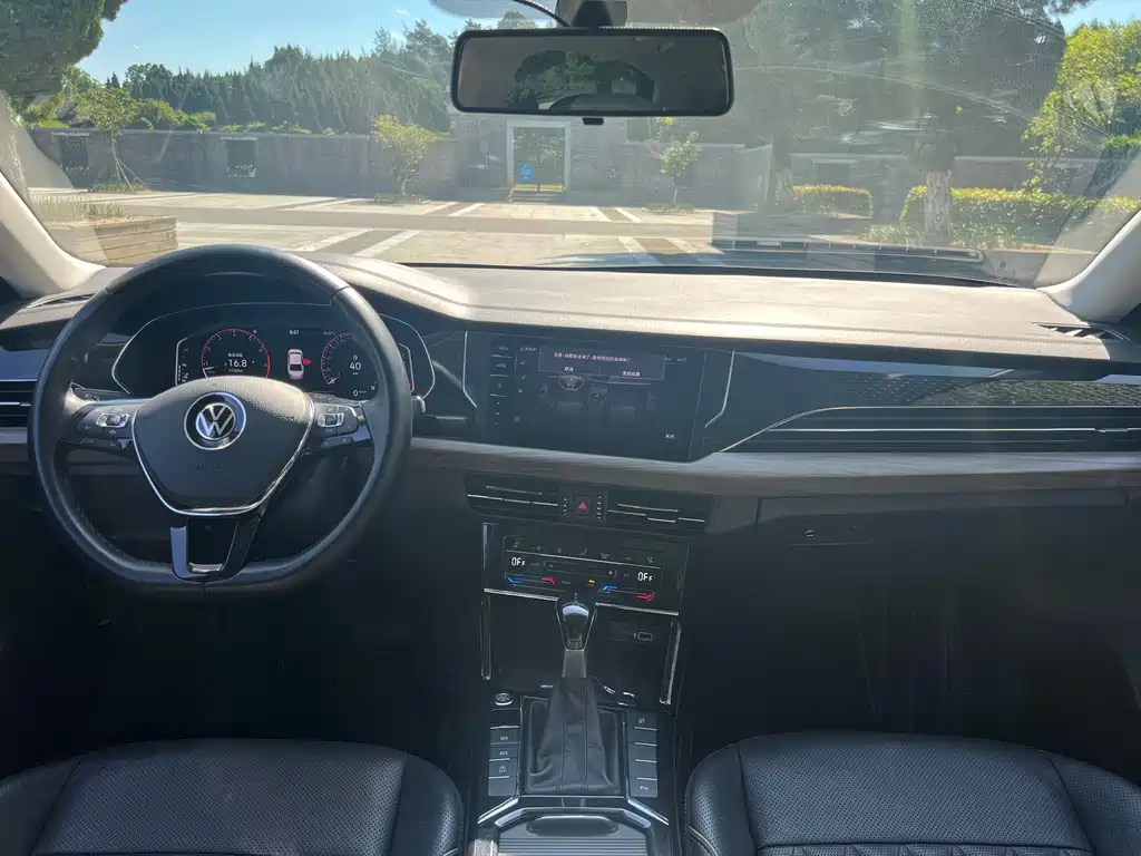 Volkswagen Passat — фото 6